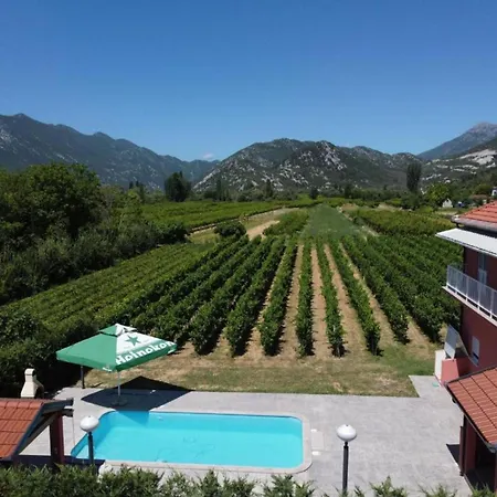 Semesterbostad Amaya *